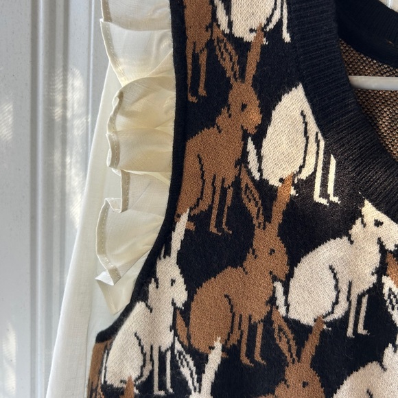 Maeve Rabbit Patterned Sweater Vest with Ruffle Sleeves - Picture 4 of 7